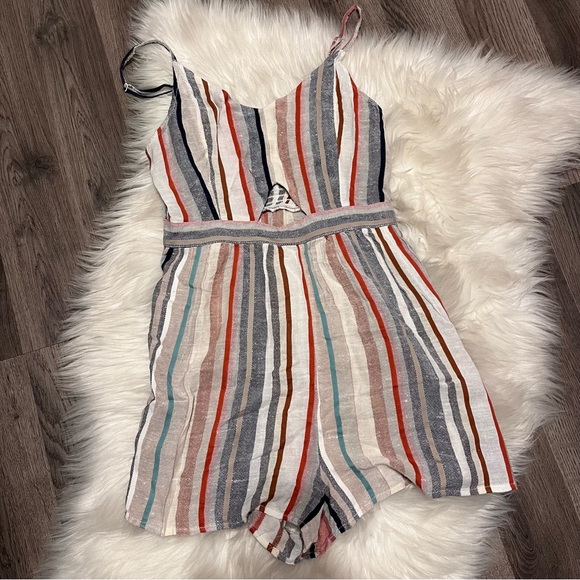 American Eagle Outfitters Pants - American eagle romper